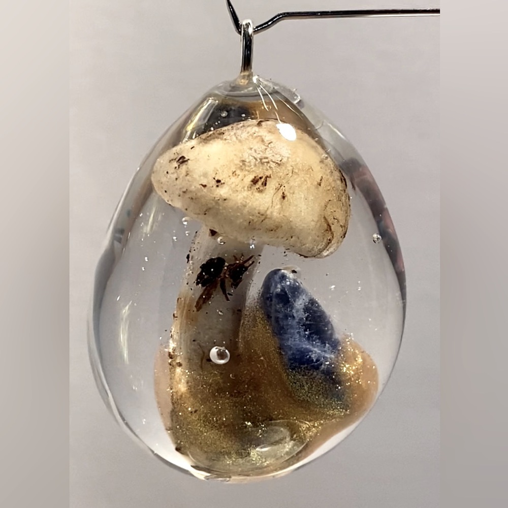 White mushroom with sodalite and gold mica powder